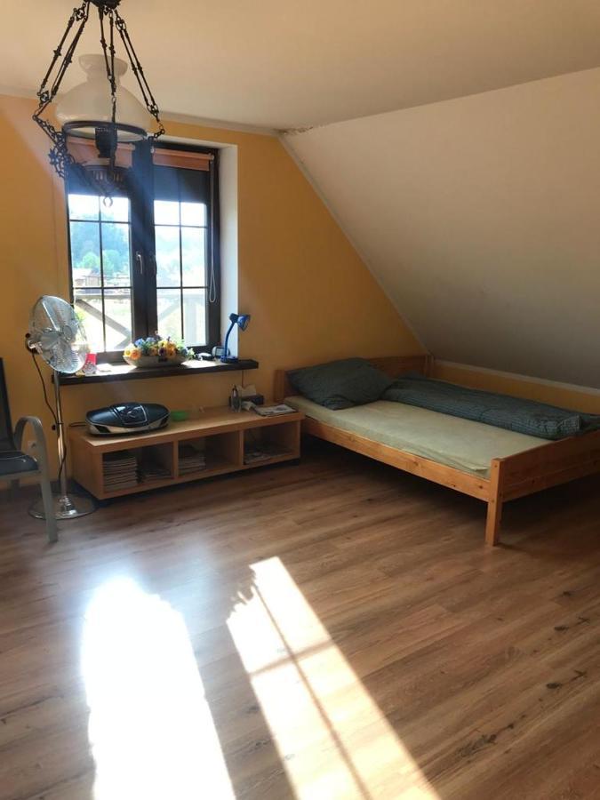 Dom Nad Jeziorem Lakorz Buitenkant foto