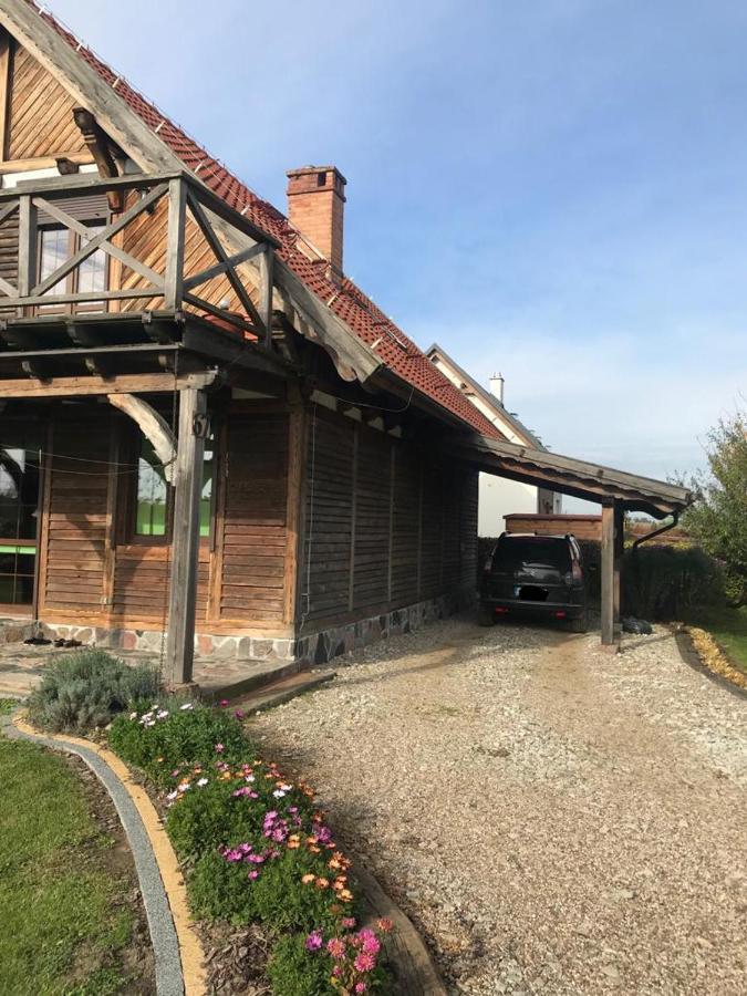 Dom Nad Jeziorem Lakorz Buitenkant foto